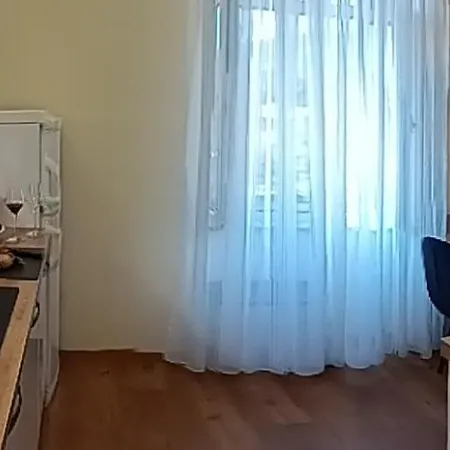 Klaudia *
